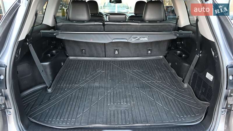 Внедорожник / Кроссовер Toyota Highlander 2019 в Киеве