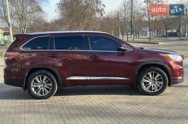 Внедорожник / Кроссовер Toyota Highlander 2014 в Калуше