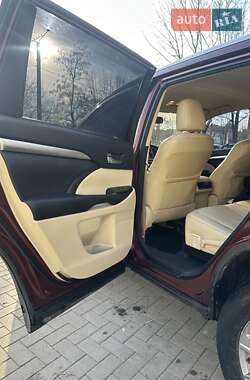 Внедорожник / Кроссовер Toyota Highlander 2014 в Калуше