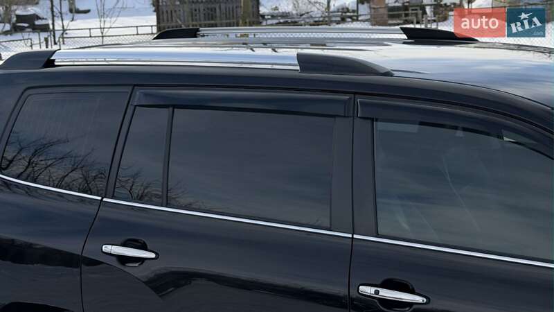 Внедорожник / Кроссовер Toyota Highlander 2011 в Зборове