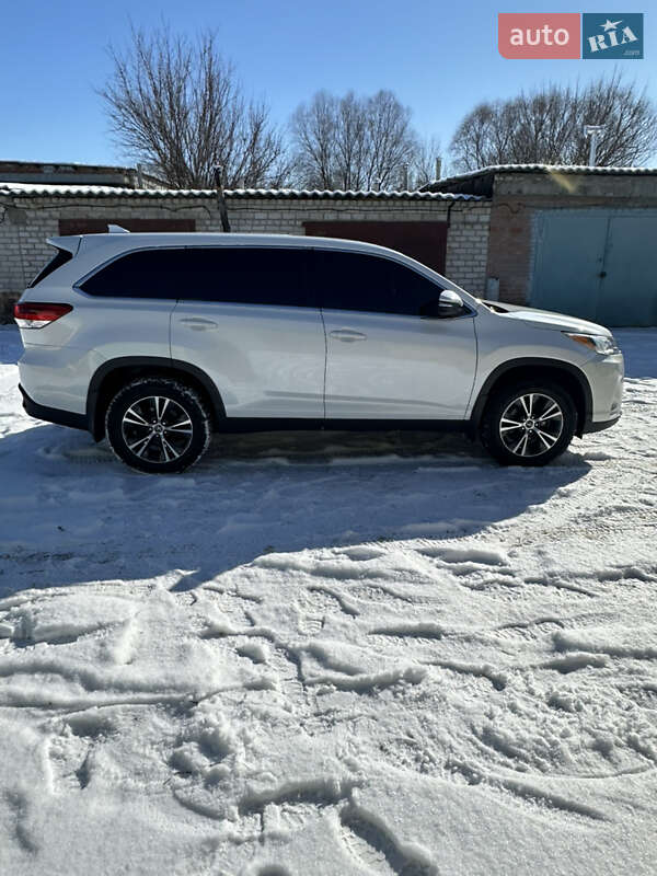 Внедорожник / Кроссовер Toyota Highlander 2019 в Харькове фото 9 Внедорожник / Кроссовер Toyota Highlander 2019 в Харькове