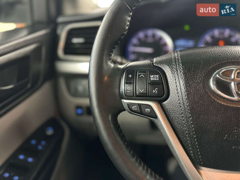 Внедорожник / Кроссовер Toyota Highlander 2014 в Луцке фото 23 Внедорожник / Кроссовер Toyota Highlander 2014 в Луцке
