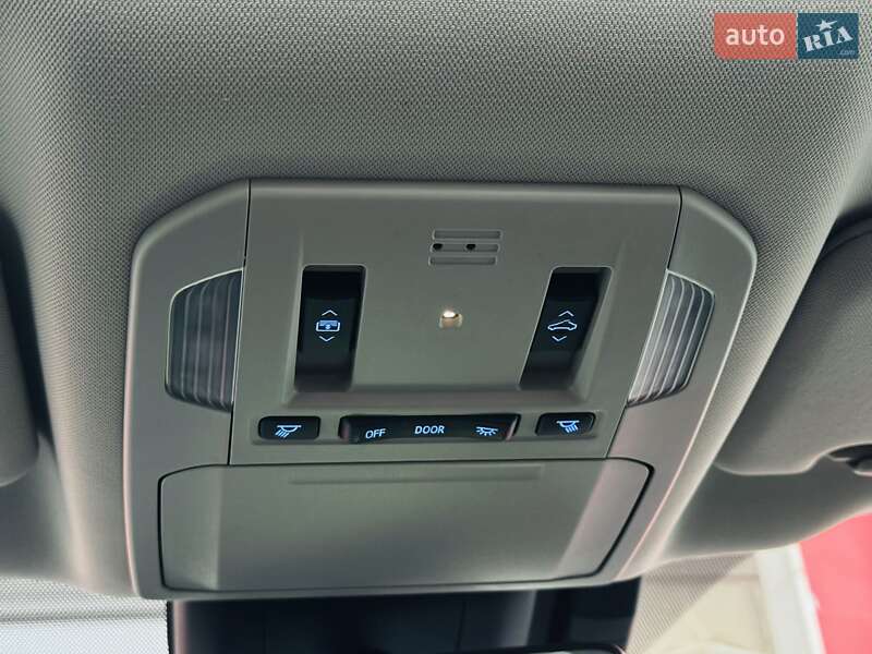 Позашляховик / Кросовер Toyota Highlander 2021 в Тернополі