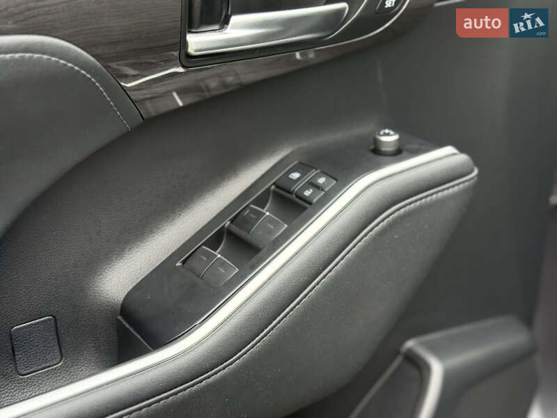 Внедорожник / Кроссовер Toyota Highlander 2021 в Самборе