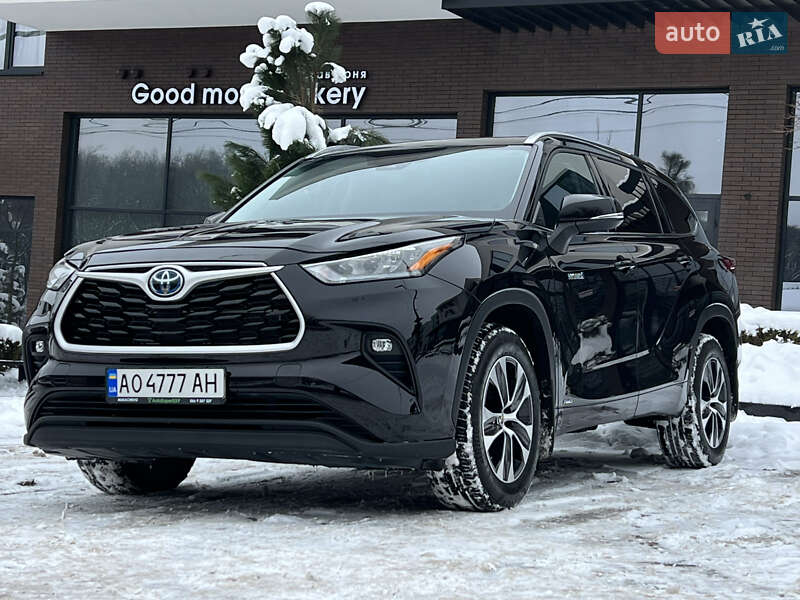 Внедорожник / Кроссовер Toyota Highlander 2020 в Ужгороде
