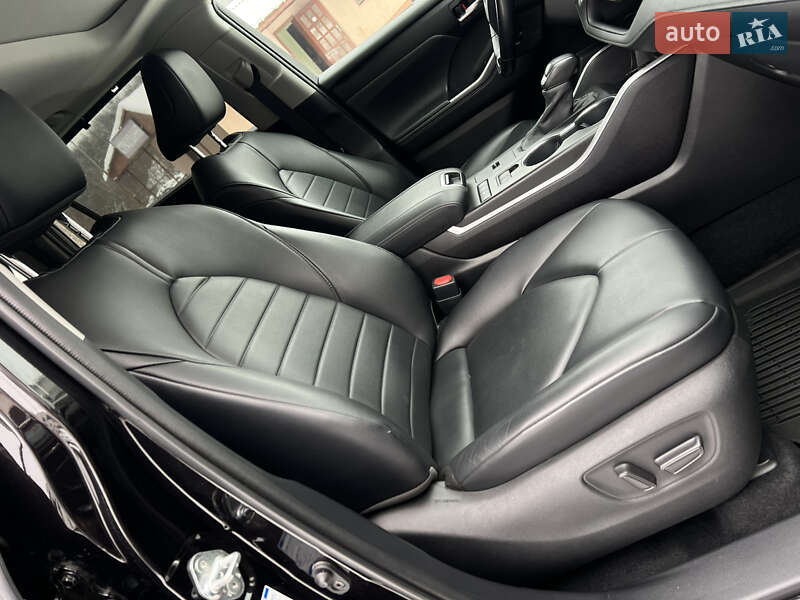 Внедорожник / Кроссовер Toyota Highlander 2020 в Ужгороде