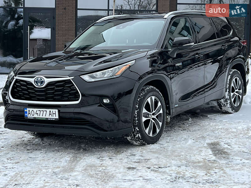 Внедорожник / Кроссовер Toyota Highlander 2020 в Ужгороде