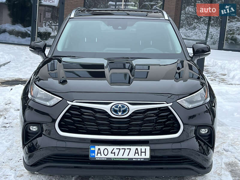 Внедорожник / Кроссовер Toyota Highlander 2020 в Ужгороде