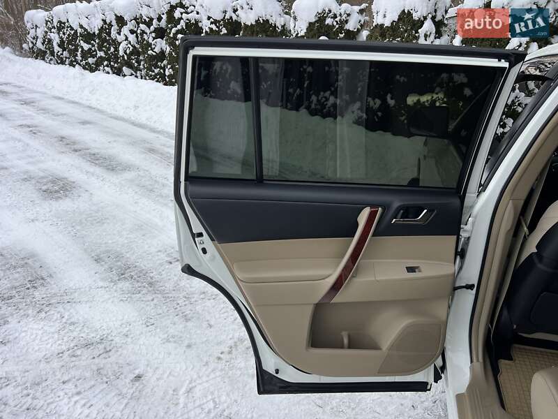 Внедорожник / Кроссовер Toyota Highlander 2013 в Львове фото 40 Внедорожник / Кроссовер Toyota Highlander 2013 в Львове