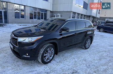 Позашляховик / Кросовер Toyota Highlander 2014 в Києві