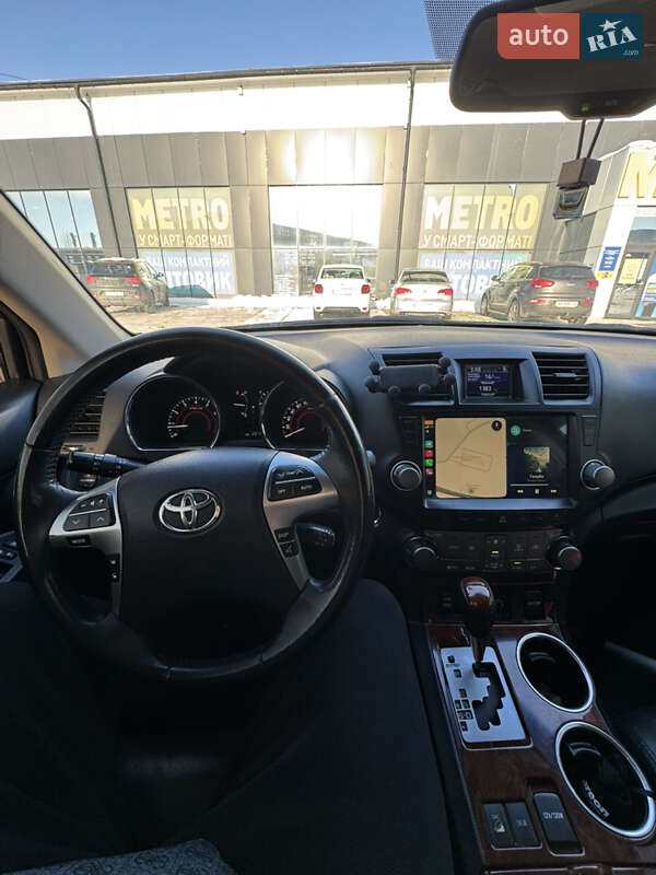 Внедорожник / Кроссовер Toyota Highlander 2013 в Тернополе