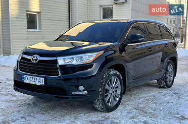Внедорожник / Кроссовер Toyota Highlander 2015 в Харькове