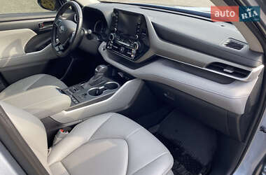 Позашляховик / Кросовер Toyota Highlander 2020 в Сумах