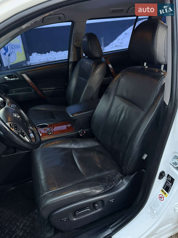 Внедорожник / Кроссовер Toyota Highlander 2011 в Тернополе фото 27 Внедорожник / Кроссовер Toyota Highlander 2011 в Тернополе