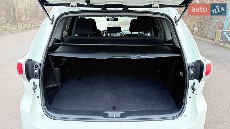 Внедорожник / Кроссовер Toyota Highlander 2014 в Одессе