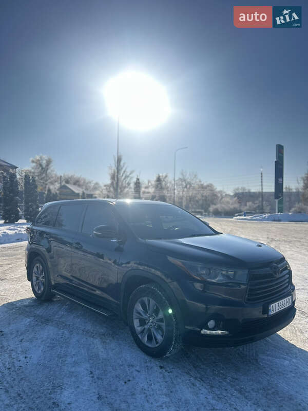 Внедорожник / Кроссовер Toyota Highlander 2015 в Белой Церкви