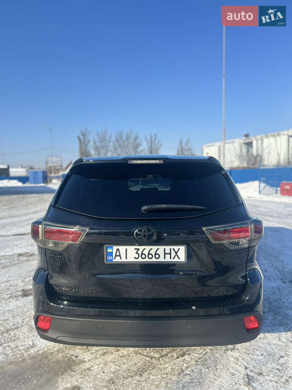 Внедорожник / Кроссовер Toyota Highlander 2015 в Белой Церкви