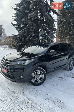 Внедорожник / Кроссовер Toyota Highlander 2019 в Харькове