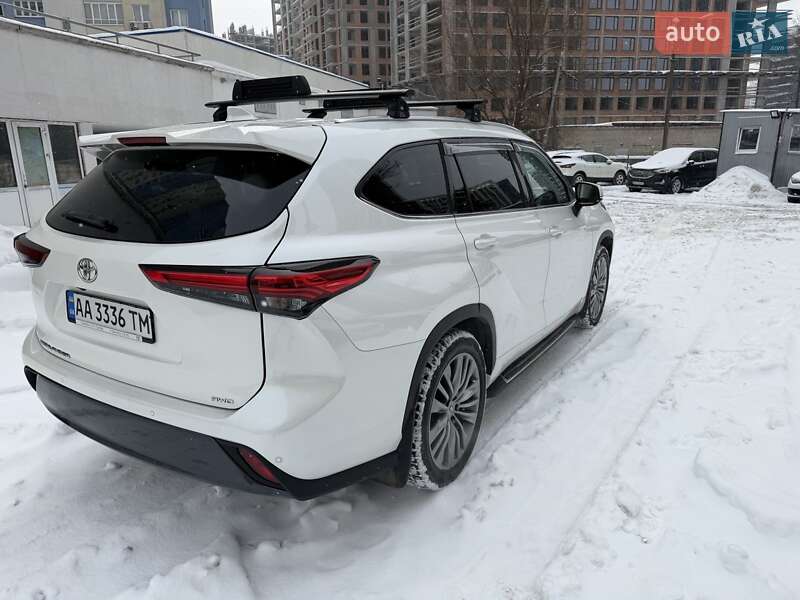 Внедорожник / Кроссовер Toyota Highlander 2020 в Киеве