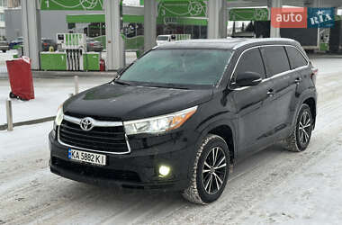 Внедорожник / Кроссовер Toyota Highlander 2016 в Житомире