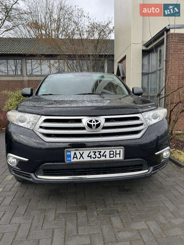 Внедорожник / Кроссовер Toyota Highlander 2012 в Львове фото 18 Внедорожник / Кроссовер Toyota Highlander 2012 в Львове