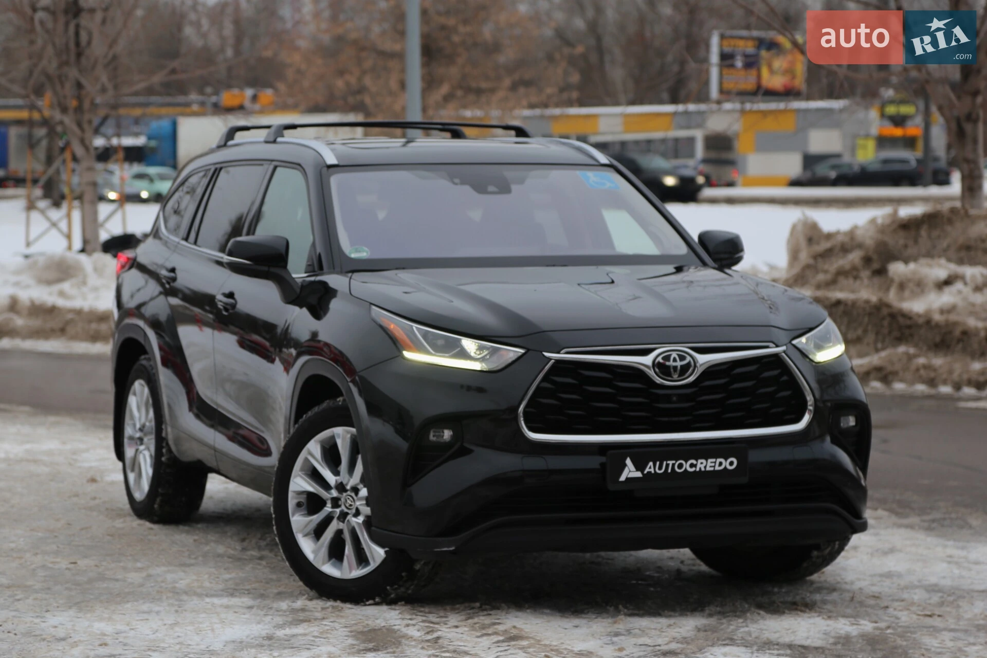 2021 Toyota Highlander - фото 1