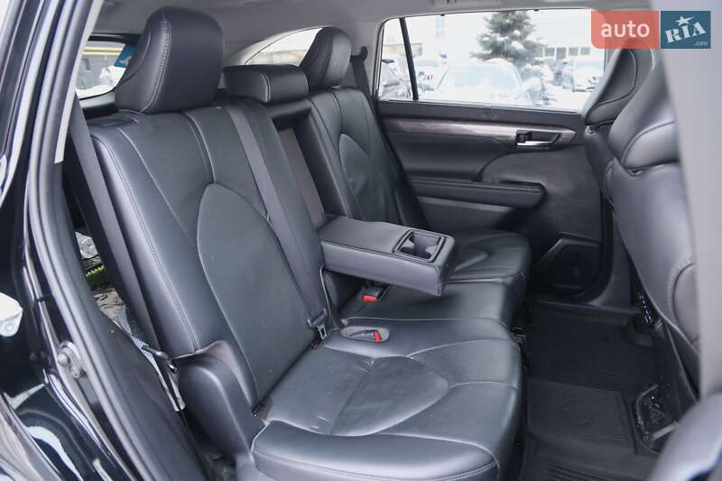 Внедорожник / Кроссовер Toyota Highlander 2021 в Киеве фото 11 Внедорожник / Кроссовер Toyota Highlander 2021 в Киеве