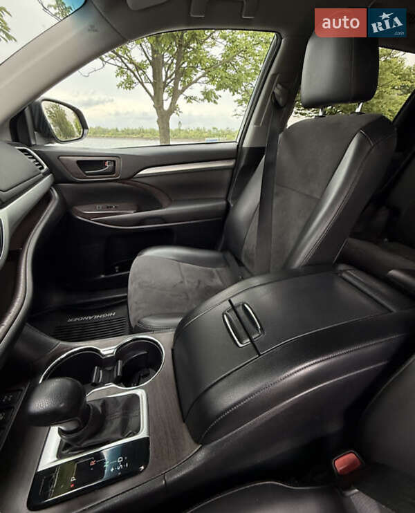 Позашляховик / Кросовер Toyota Highlander 2016 в Івано-Франківську