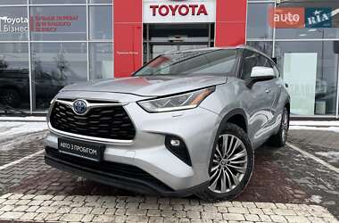 Позашляховик / Кросовер Toyota Highlander 2022 в Вінниці