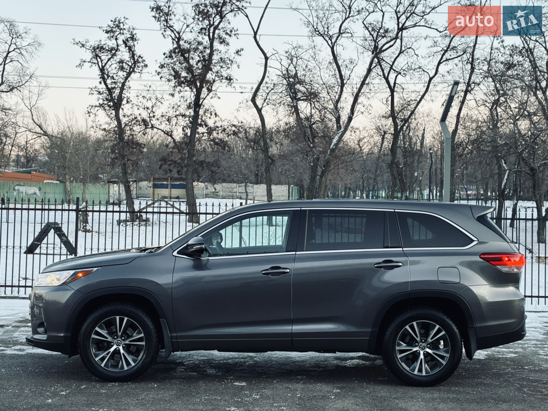 2017 Toyota Highlander - мініатюра 18