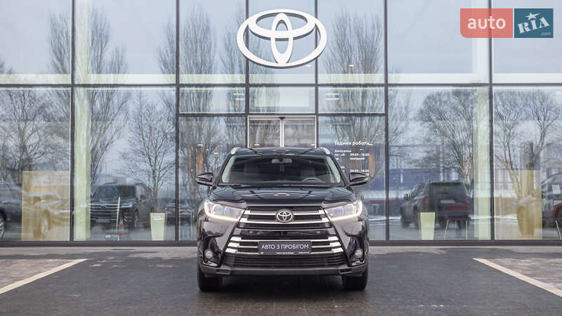 Внедорожник / Кроссовер Toyota Highlander 2019 в Днепре