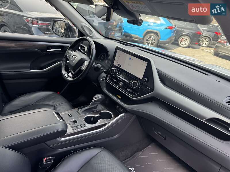 Позашляховик / Кросовер Toyota Highlander 2023 в Одесі фото 16 Позашляховик / Кросовер Toyota Highlander 2023 в Одесі