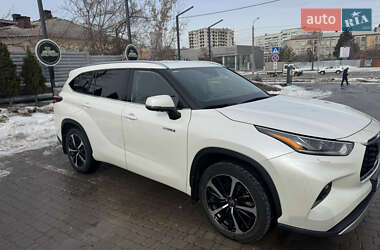 Позашляховик / Кросовер Toyota Highlander 2021 в Харкові