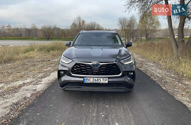 Внедорожник / Кроссовер Toyota Highlander 2020 в Буче