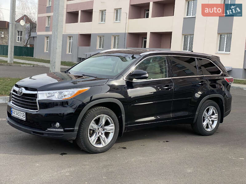 Внедорожник / Кроссовер Toyota Highlander 2015 в Харькове