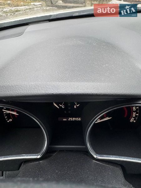 Внедорожник / Кроссовер Toyota Highlander 2011 в Полтаве фото 3 Внедорожник / Кроссовер Toyota Highlander 2011 в Полтаве