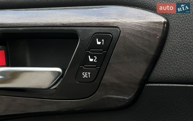 Внедорожник / Кроссовер Toyota Highlander 2020 в Львове