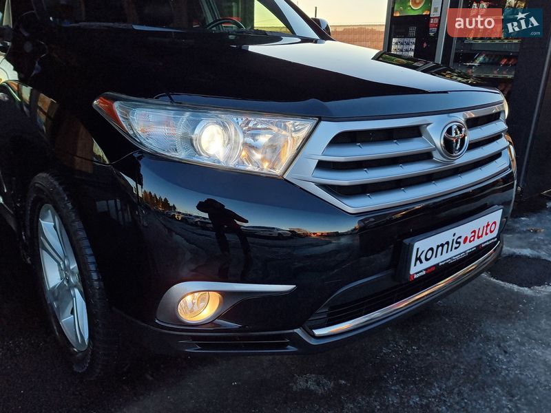 Внедорожник / Кроссовер Toyota Highlander 2013 в Виннице