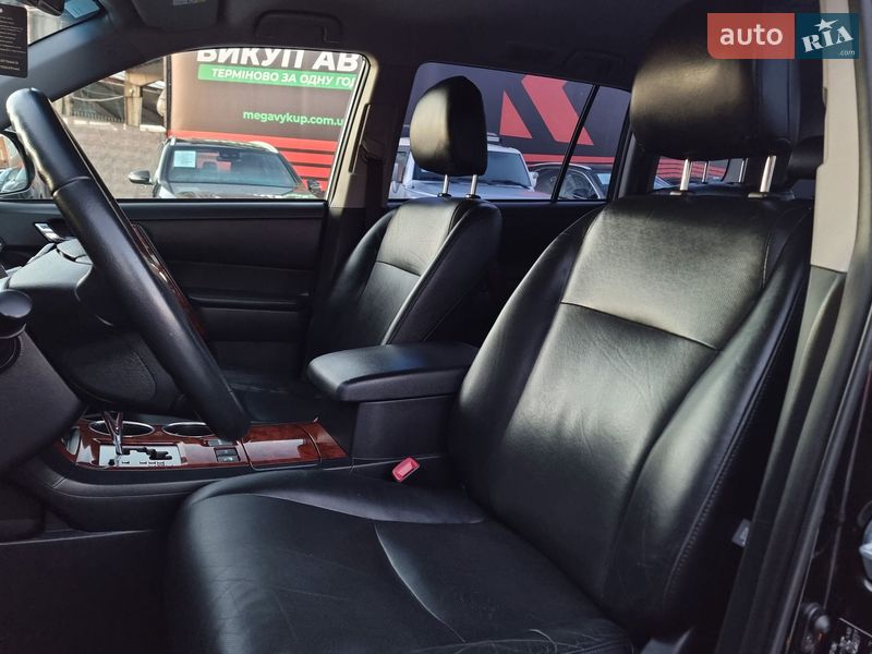 Внедорожник / Кроссовер Toyota Highlander 2013 в Виннице