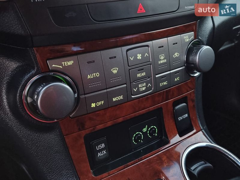 Внедорожник / Кроссовер Toyota Highlander 2013 в Виннице