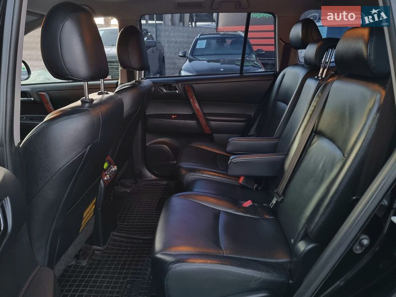 Внедорожник / Кроссовер Toyota Highlander 2013 в Виннице