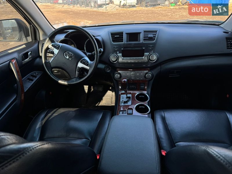 Внедорожник / Кроссовер Toyota Highlander 2012 в Львове