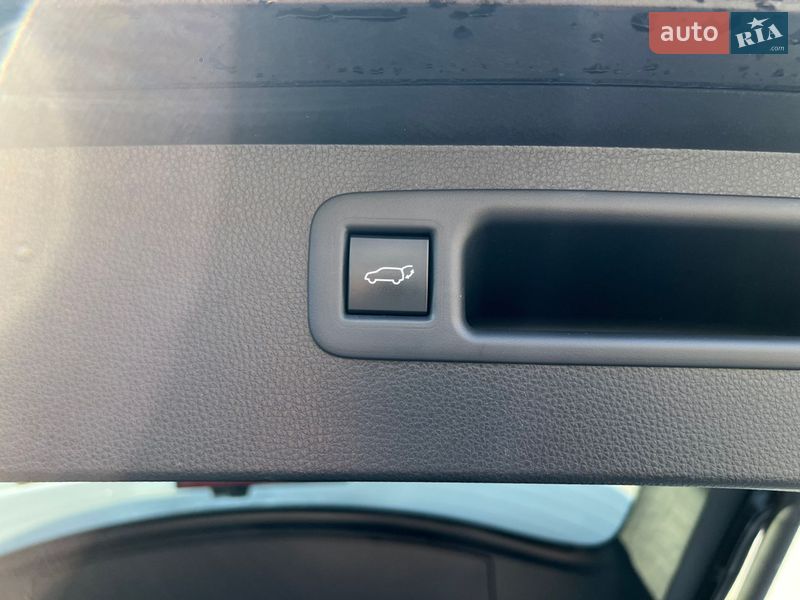 Внедорожник / Кроссовер Toyota Highlander 2020 в Киеве