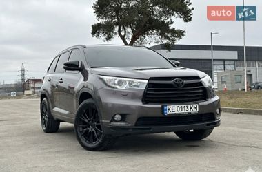 Внедорожник / Кроссовер Toyota Highlander 2015 в Днепре
