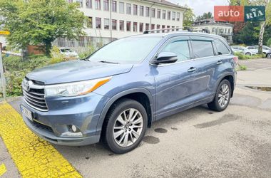 Внедорожник / Кроссовер Toyota Highlander 2016 в Львове