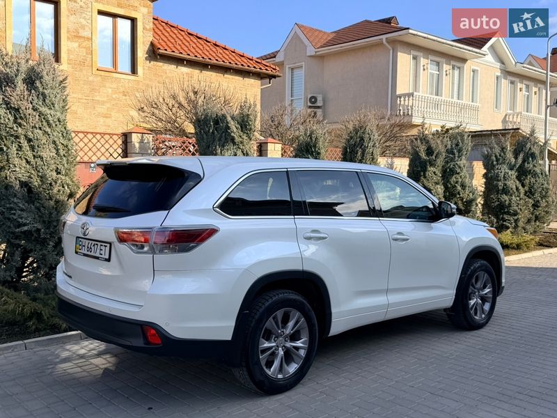 Внедорожник / Кроссовер Toyota Highlander 2014 в Одессе