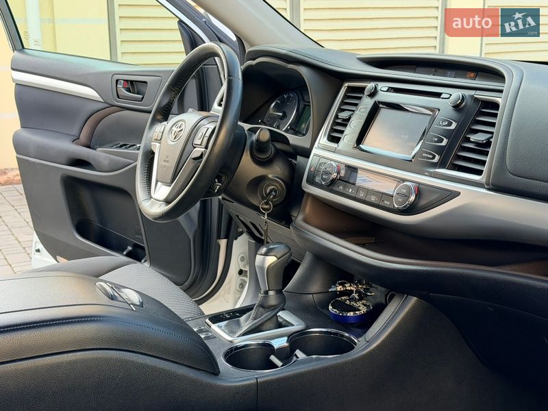 Внедорожник / Кроссовер Toyota Highlander 2014 в Одессе