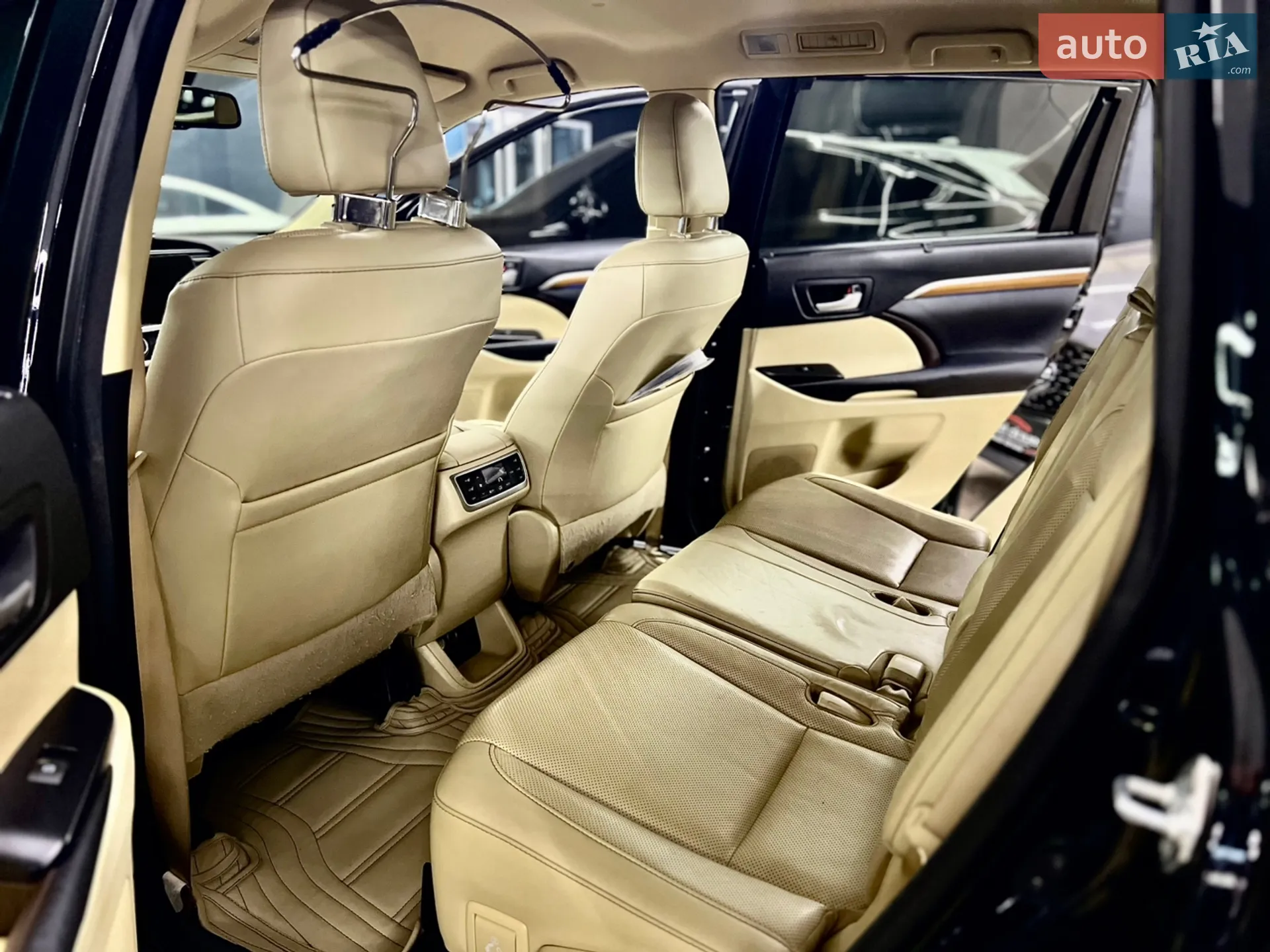 2017 Toyota Highlander - мініатюра 17