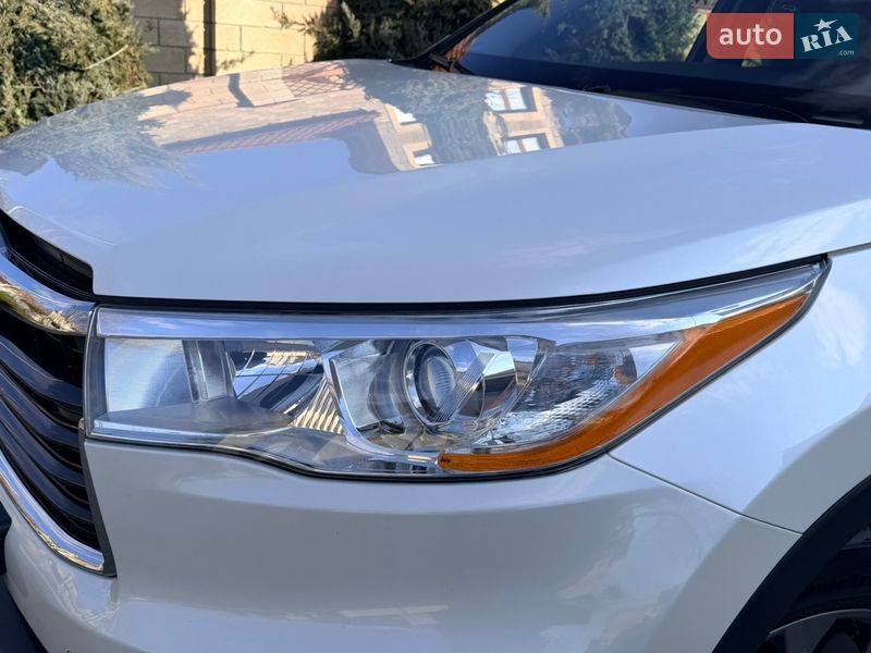 Внедорожник / Кроссовер Toyota Highlander 2014 в Одессе