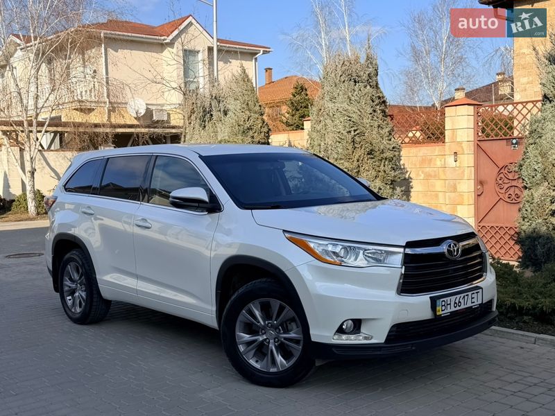 Внедорожник / Кроссовер Toyota Highlander 2014 в Одессе